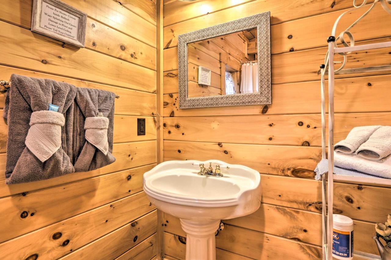 Creekside Sevierville Cabin Game Room And Hot Tub! Dış mekan fotoğraf